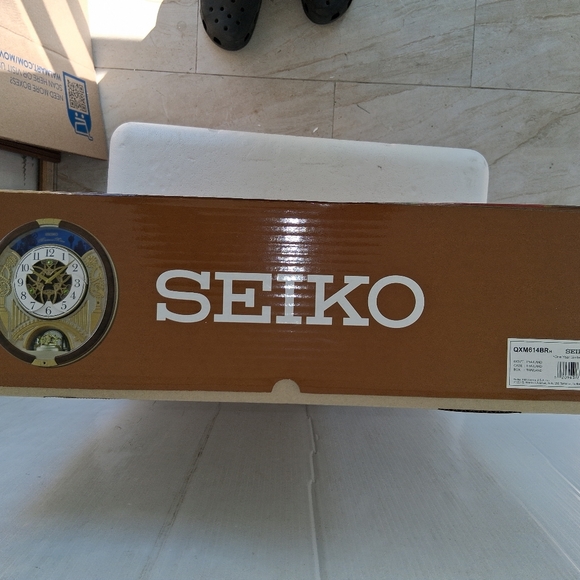 Seiko Melodies in Motion Special Collector's Edition Clock - Picture 2 of 11